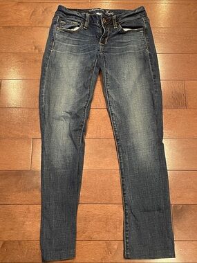 American Eagle Dark Wash Skinny Jeans - Faded Detail